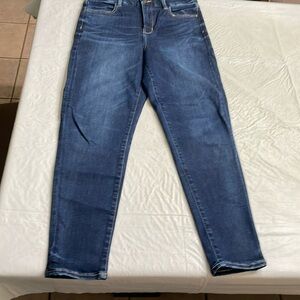American Eagle Jeans Size 10  Brand New